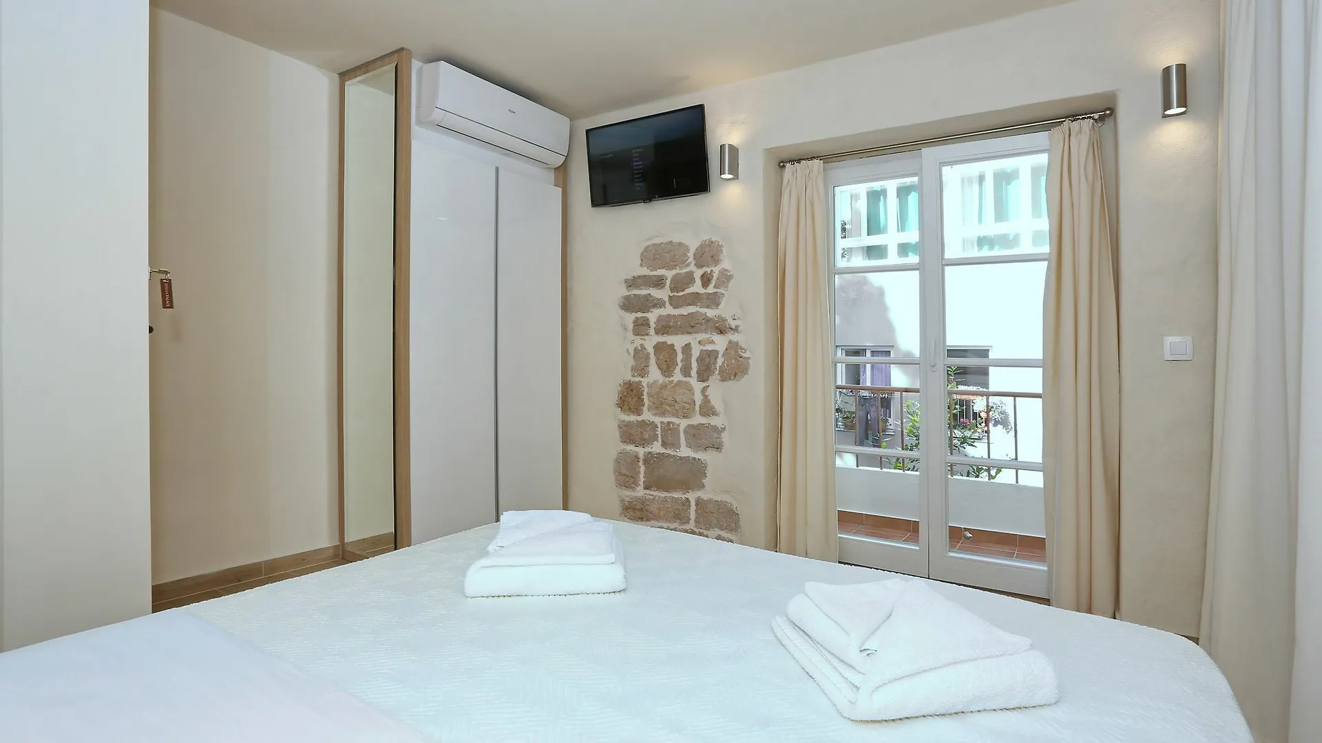 Idassa Palace Rooms Zadar 3*,