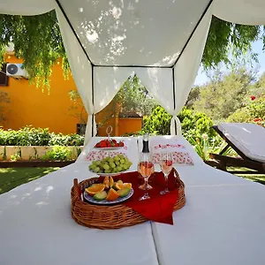 Mirakul Apartment